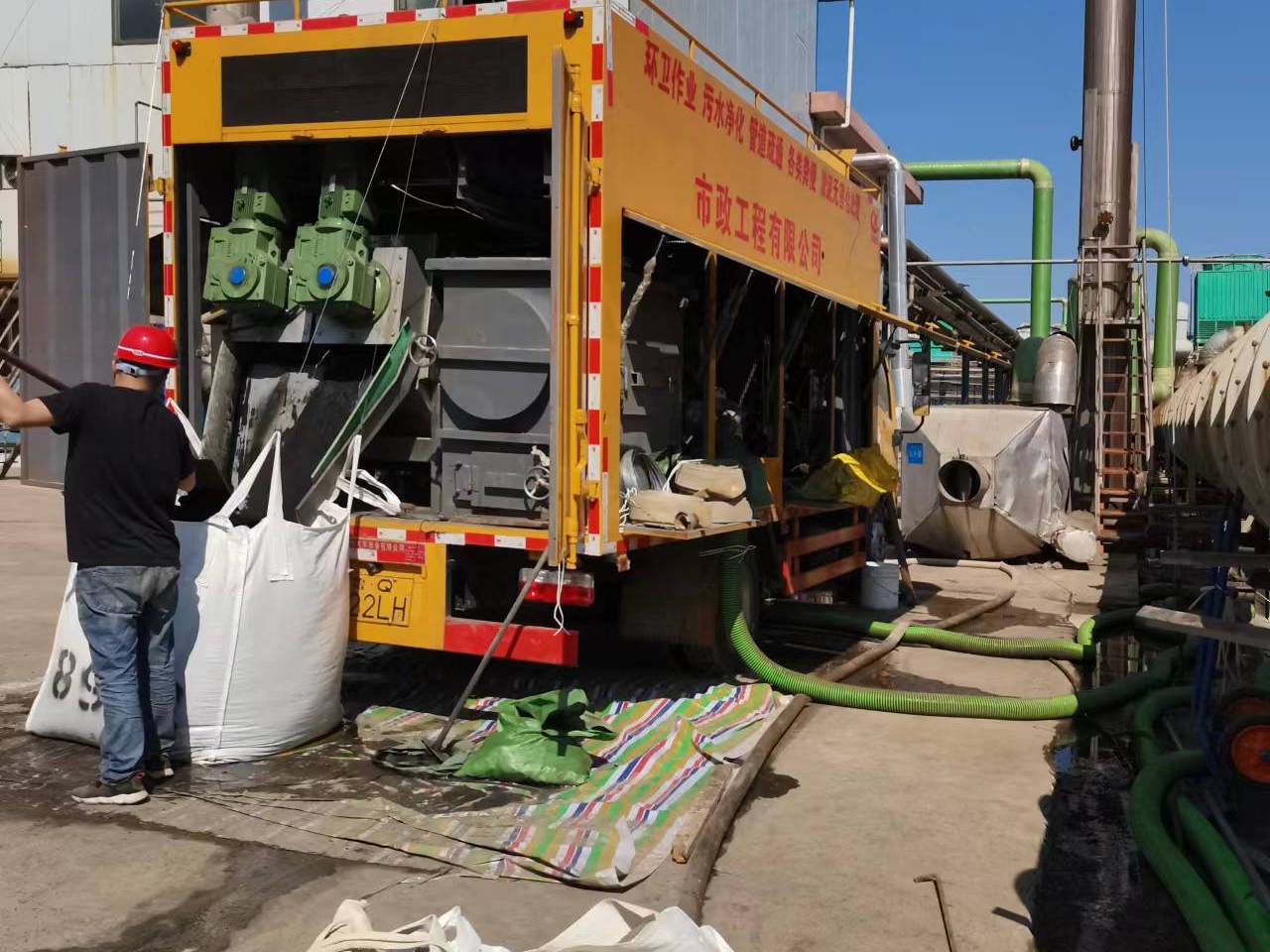 潮南淤泥压干处理